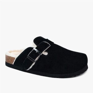 Women's Black Slip-On Clogs